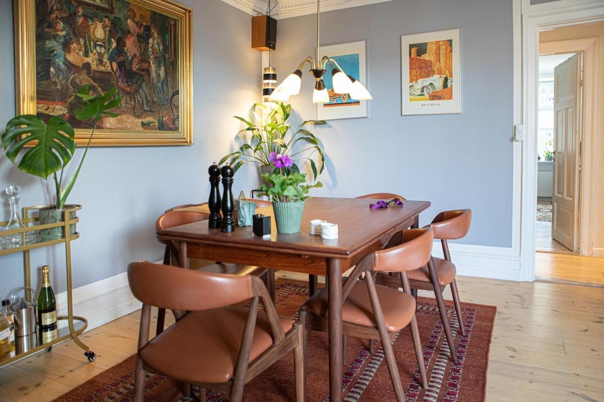 Beautiful And Classic Appartement