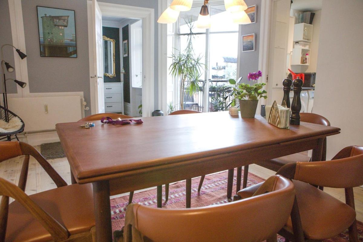 Beautiful And Classic Apartment